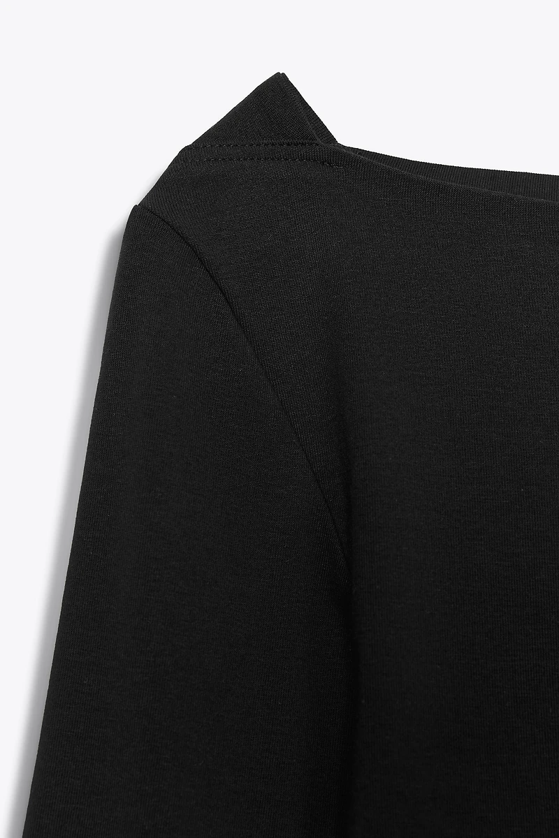 BOAT NECK T-SHIRT