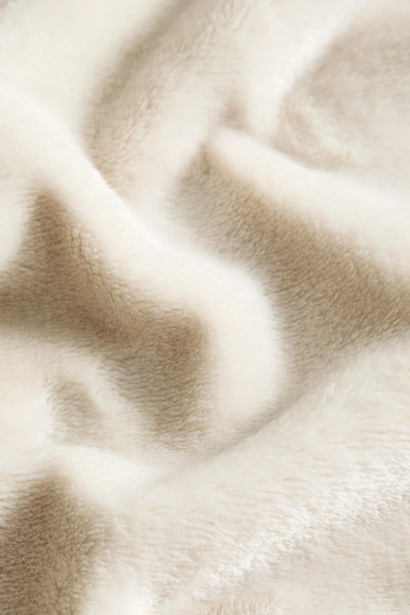 FLEECE BLANKET WITH FRINGING