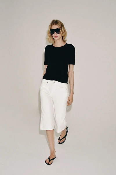 SHORT SLEEVE KNIT TOP