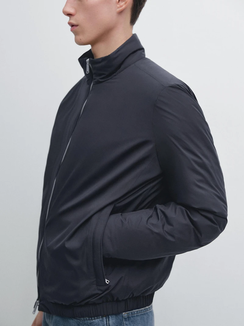 Extra lightweight water-repellent puffer jacket