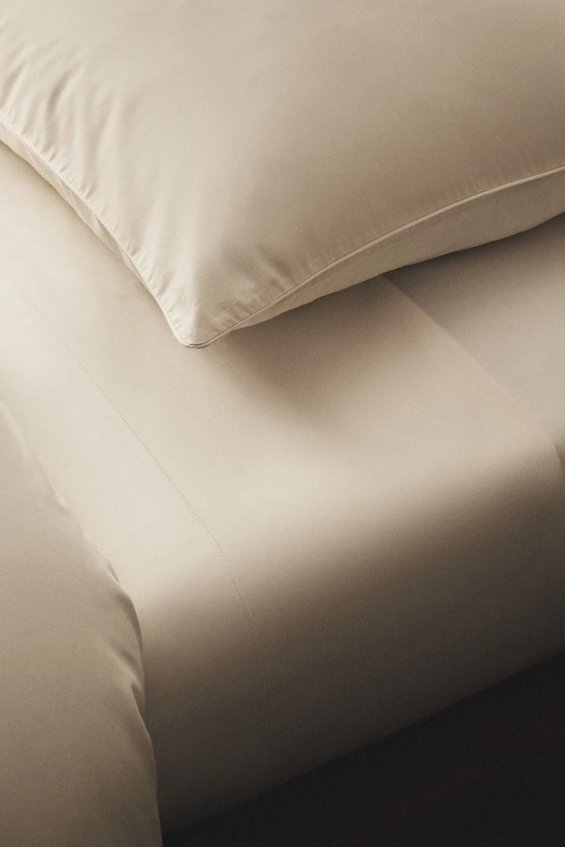 PERCALE COTTON FLAT SHEET (300 THREAD COUNT)