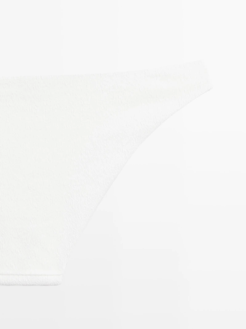 Bas de bikini textur