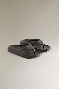 RUBBERIZED FLAT SANDALS