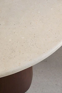 TABLE 04