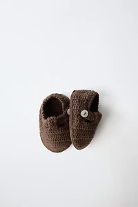 CHAUSSONS EN MAILLE BOUTON