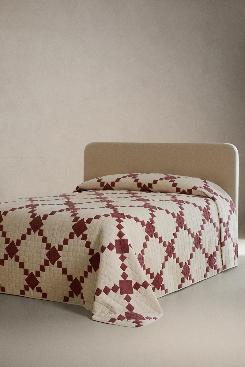 CHRISTMAS PATCHWORK QUILT