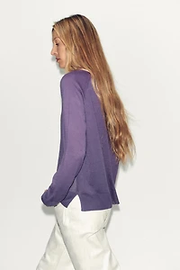 FINE KNIT SWEATER
