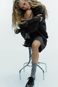 PATENT LEATHER EFFECT SNEAKERS