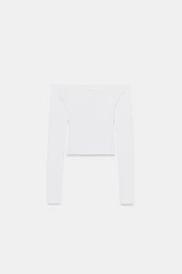 FITTED CUT OUT KNIT TOP