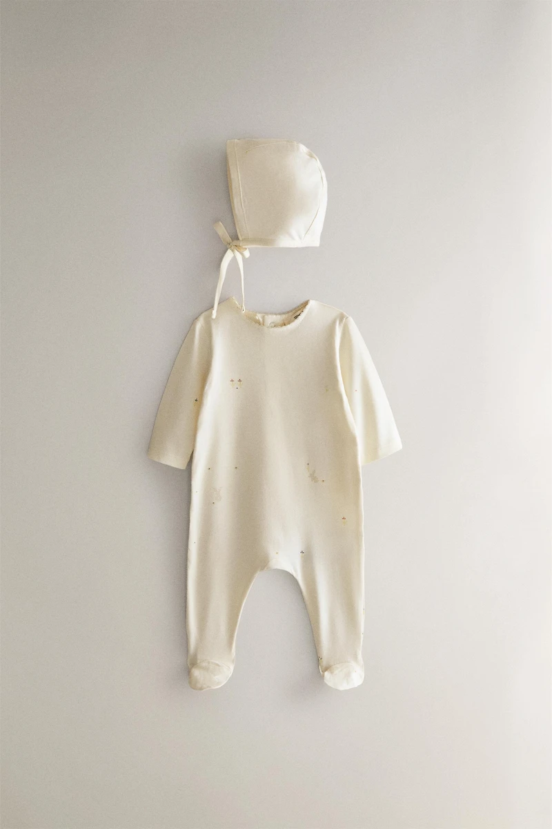 NEWBORN RABBITS AND FLOWERS SET