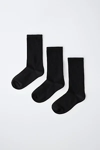 THREE-PACK OF LONG BASIC SOCKS