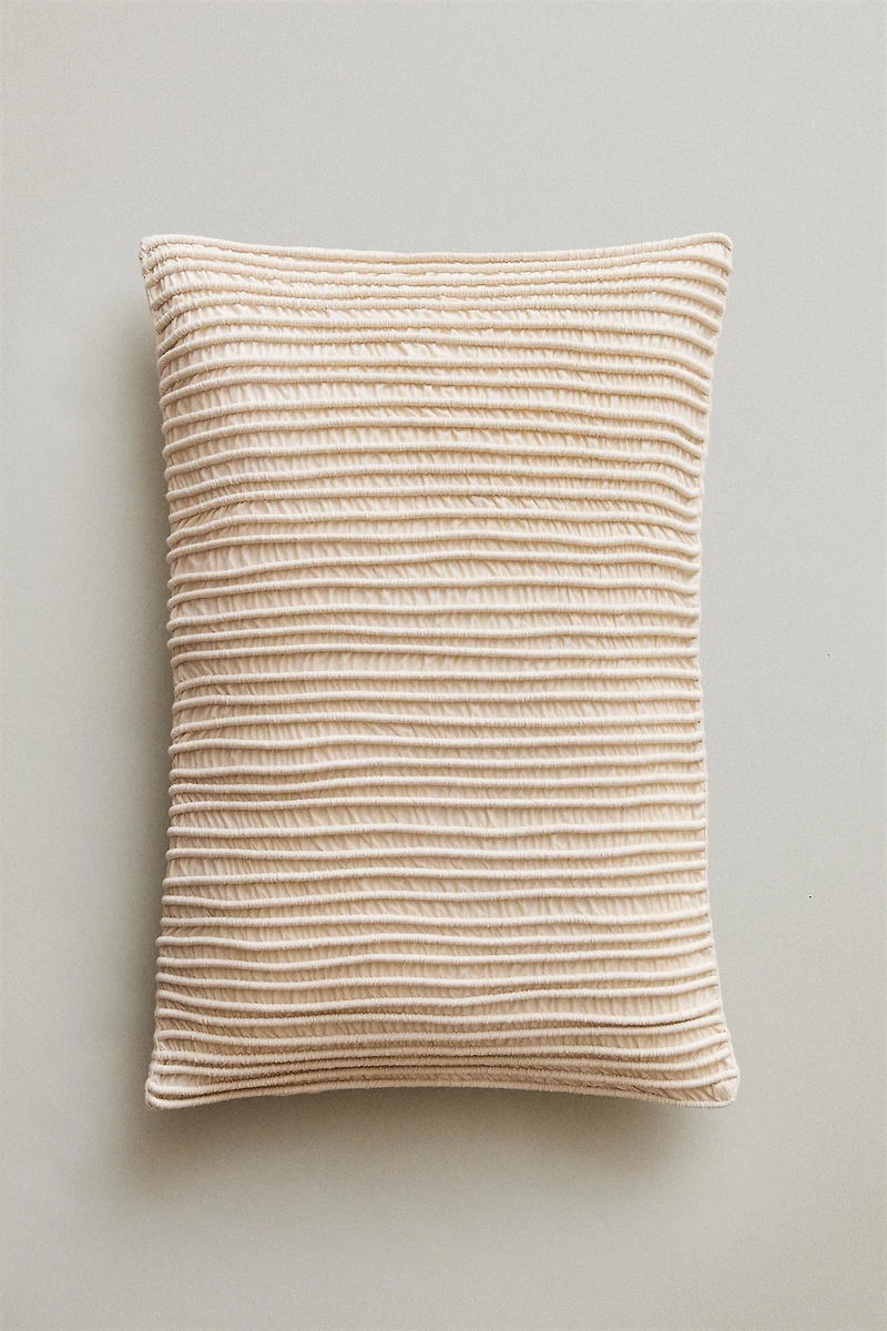 PLEATED THROW PILLOW COVER