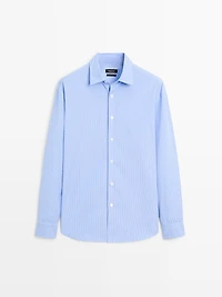 Chemise regular en popeline à rayures