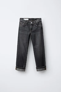 STRAIGHT LEG JEANS