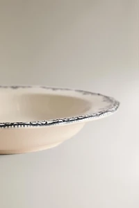 ASSIETTE CREUSE MOTIF POSITIONNÉ