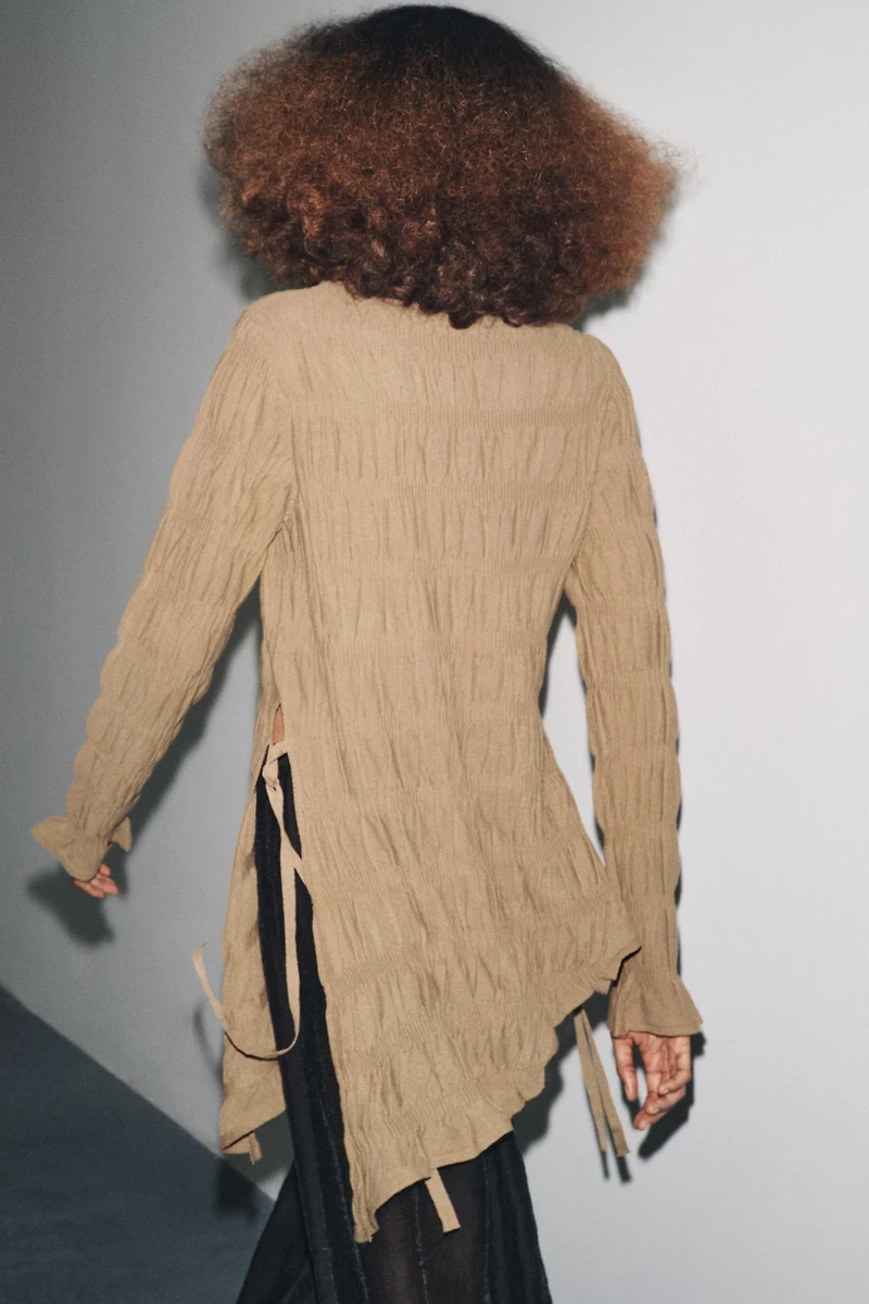TOP EN MAILLE PLISSÉE
