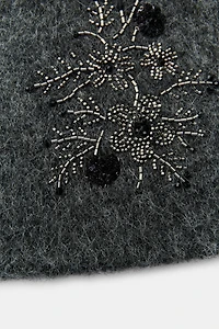KNIT SCARF WITH EMBROIDERED FLOWERS AND BEADS