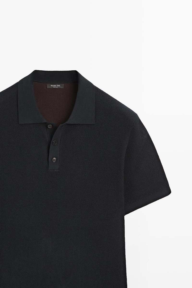 100% cotton textured contrast polo shirt