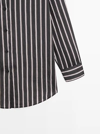 Striped loose-fitting shirt