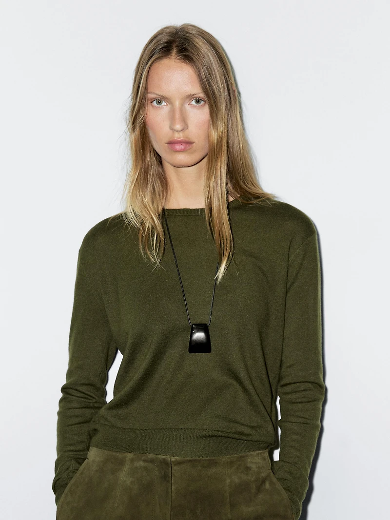 Pull laine en maille à col rond
