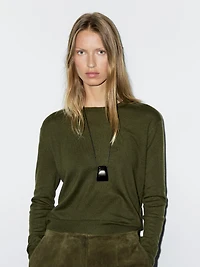 Wool blend knit sweater with crew neck
