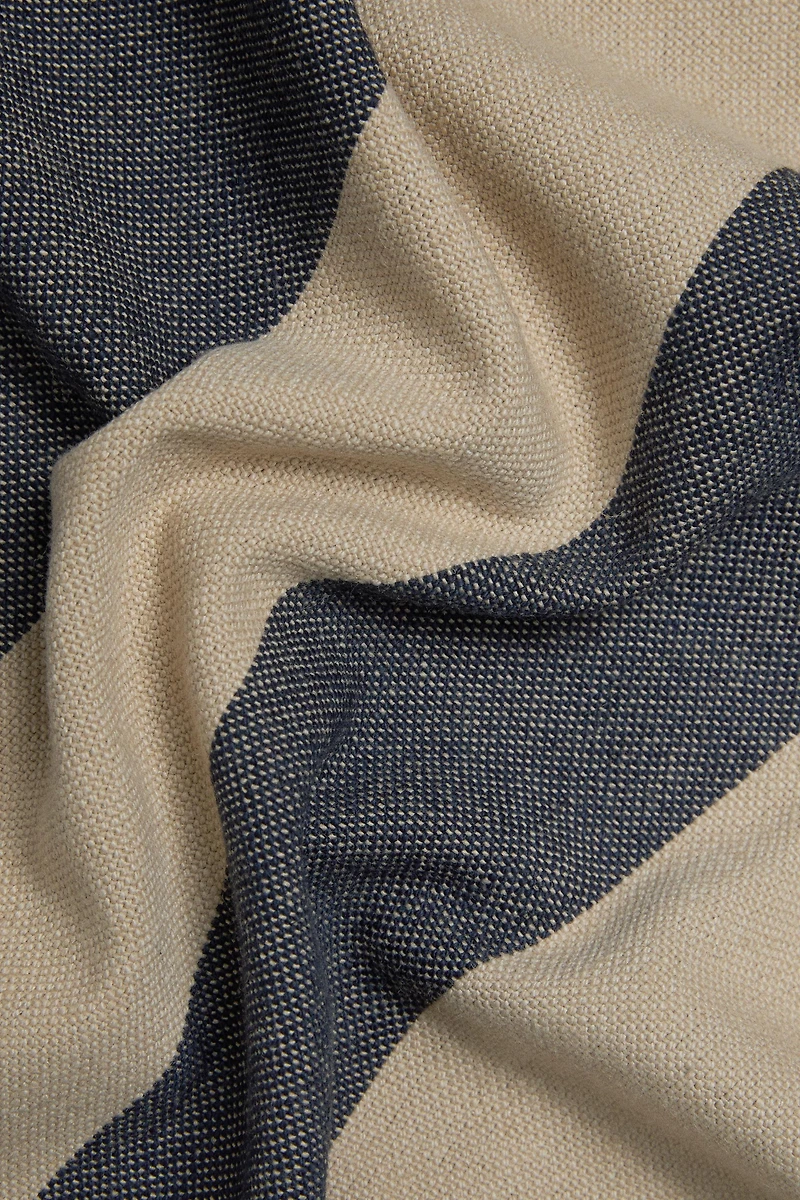 COUVERTURE MULTIUSAGE RAYURES