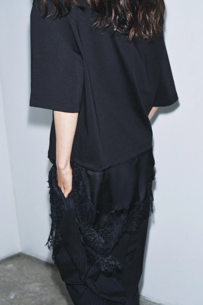 T-SHIRT BIMATIÈRE EN DENTELLE