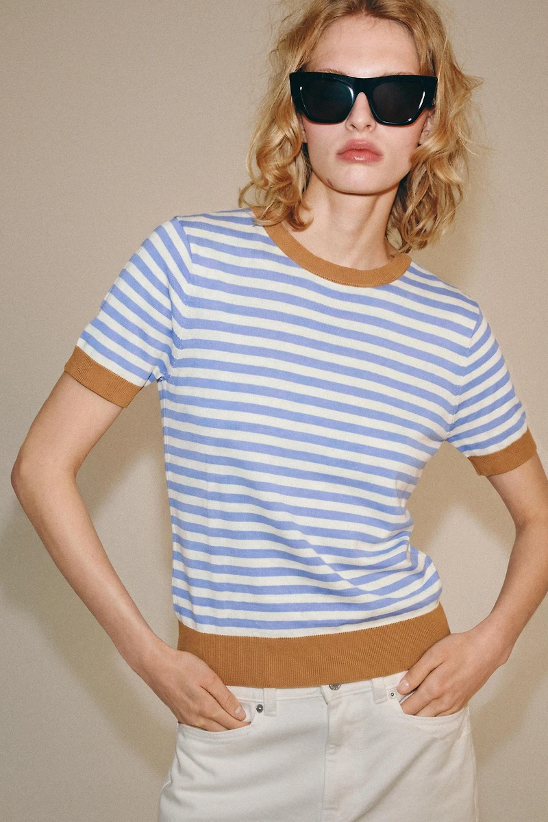 STRIPED KNIT TOP