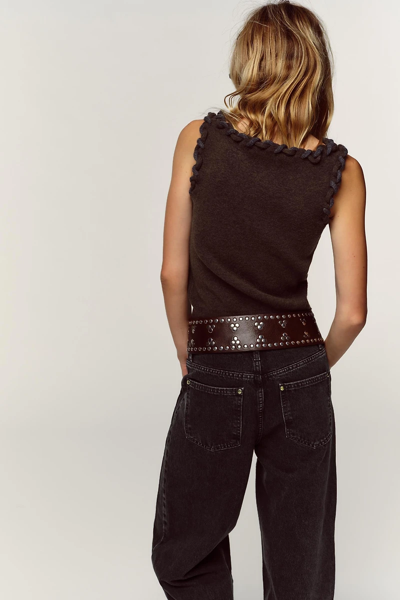 INTERWOVEN TRIM KNIT TOP