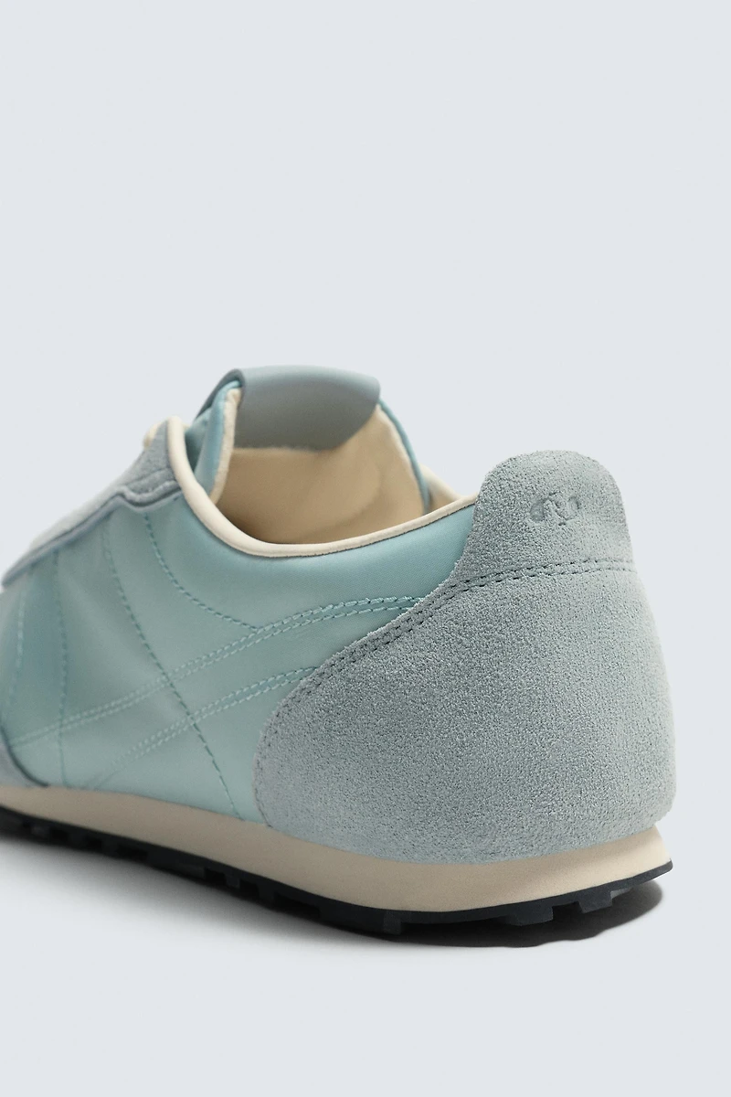 LEATHER SNEAKERS
