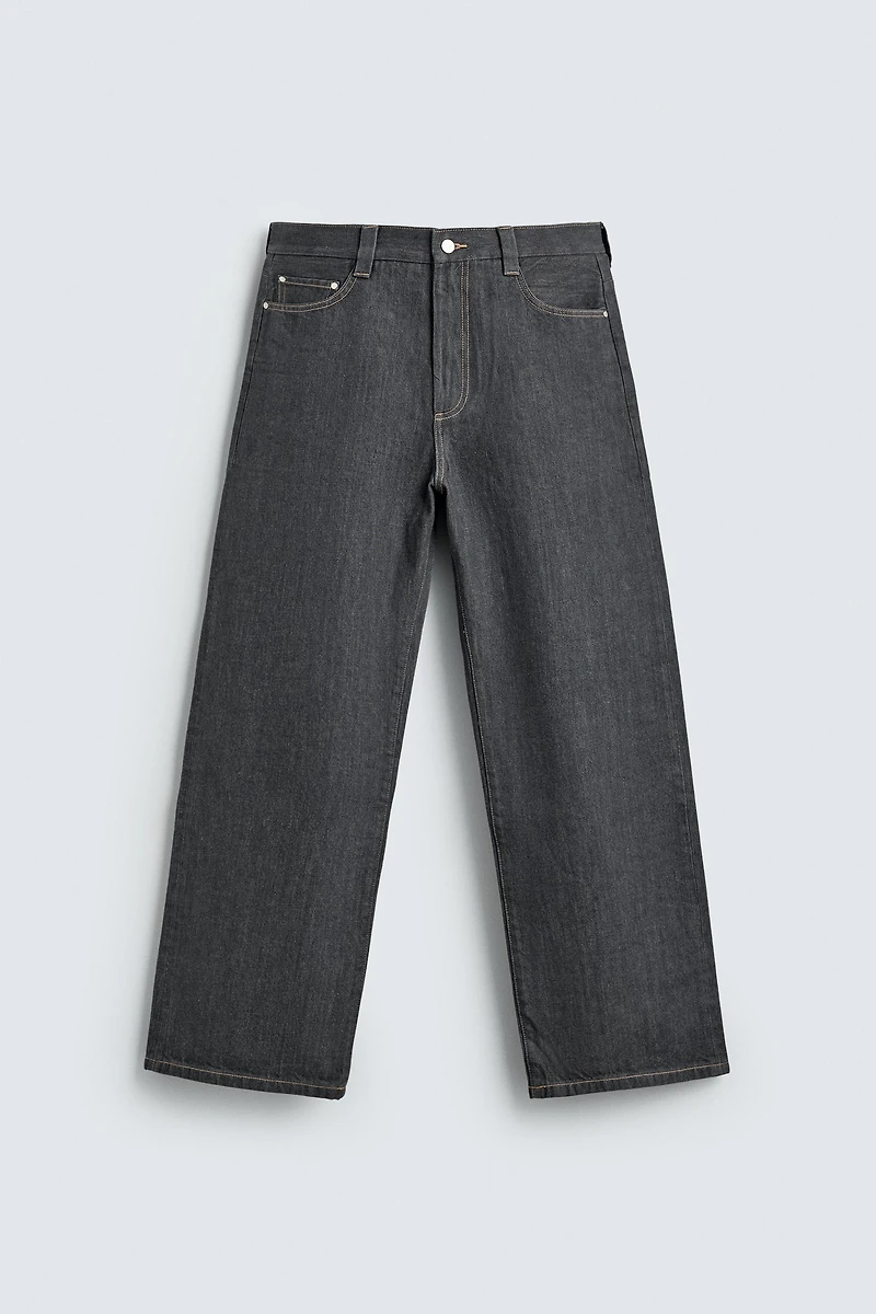 LOOSE FIT JEANS