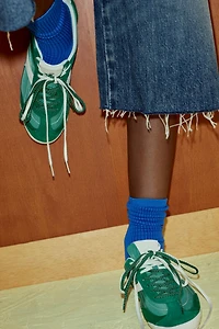 RUNNING SNEAKERS