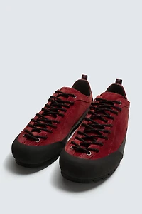 BASKETS EN CUIR SEMELLE VIBRAM® AARON LEVINE X ZARA
