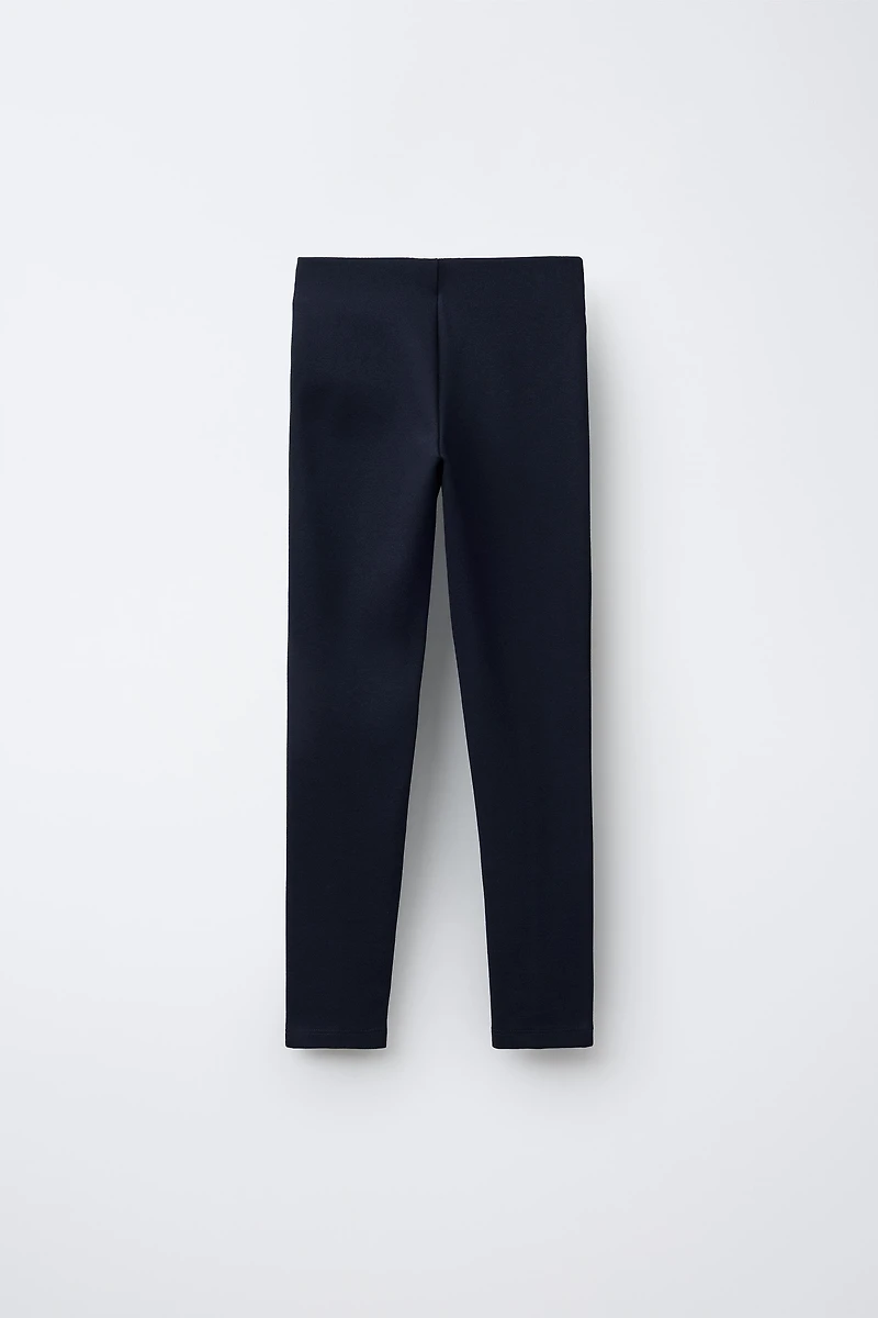 LEGGING EN MAILLE POINT DE ROME ET BOUTONS