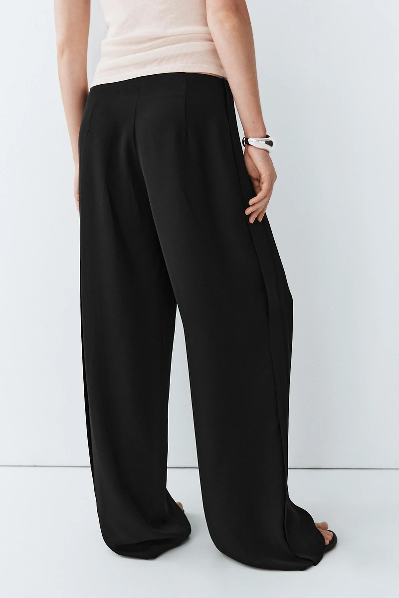 Straight-leg flowing pants