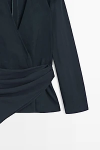 Lightweight kimono with sash detail