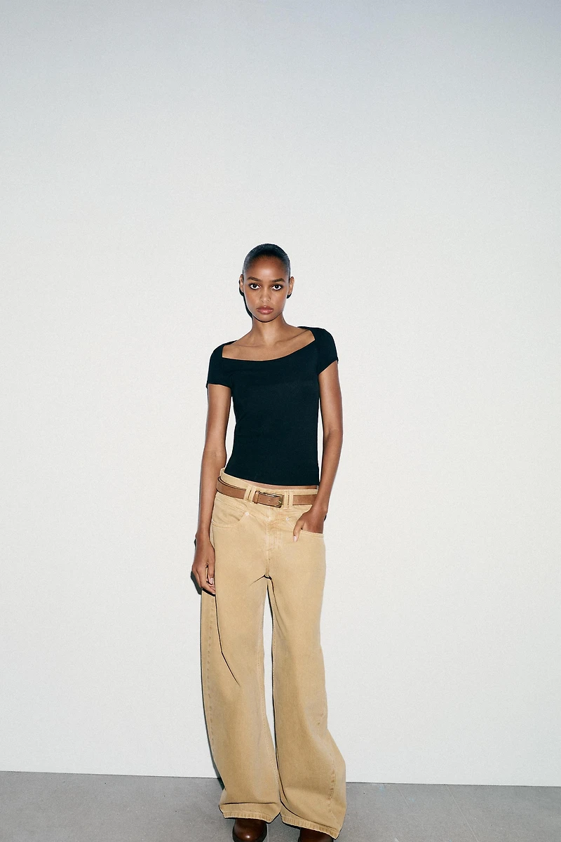 SQUARE NECK T-SHIRT