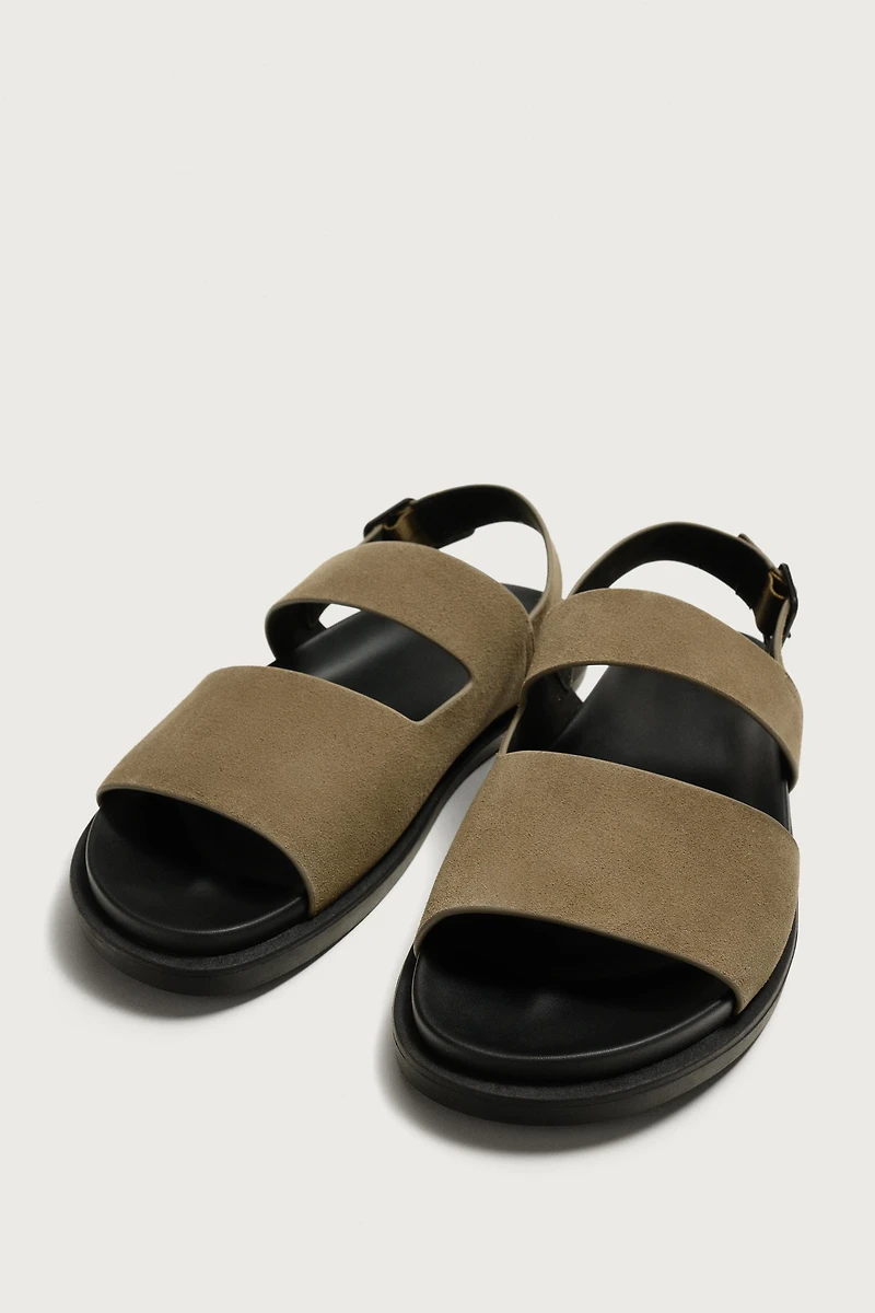 SANDALES EN CUIR À BRIDES