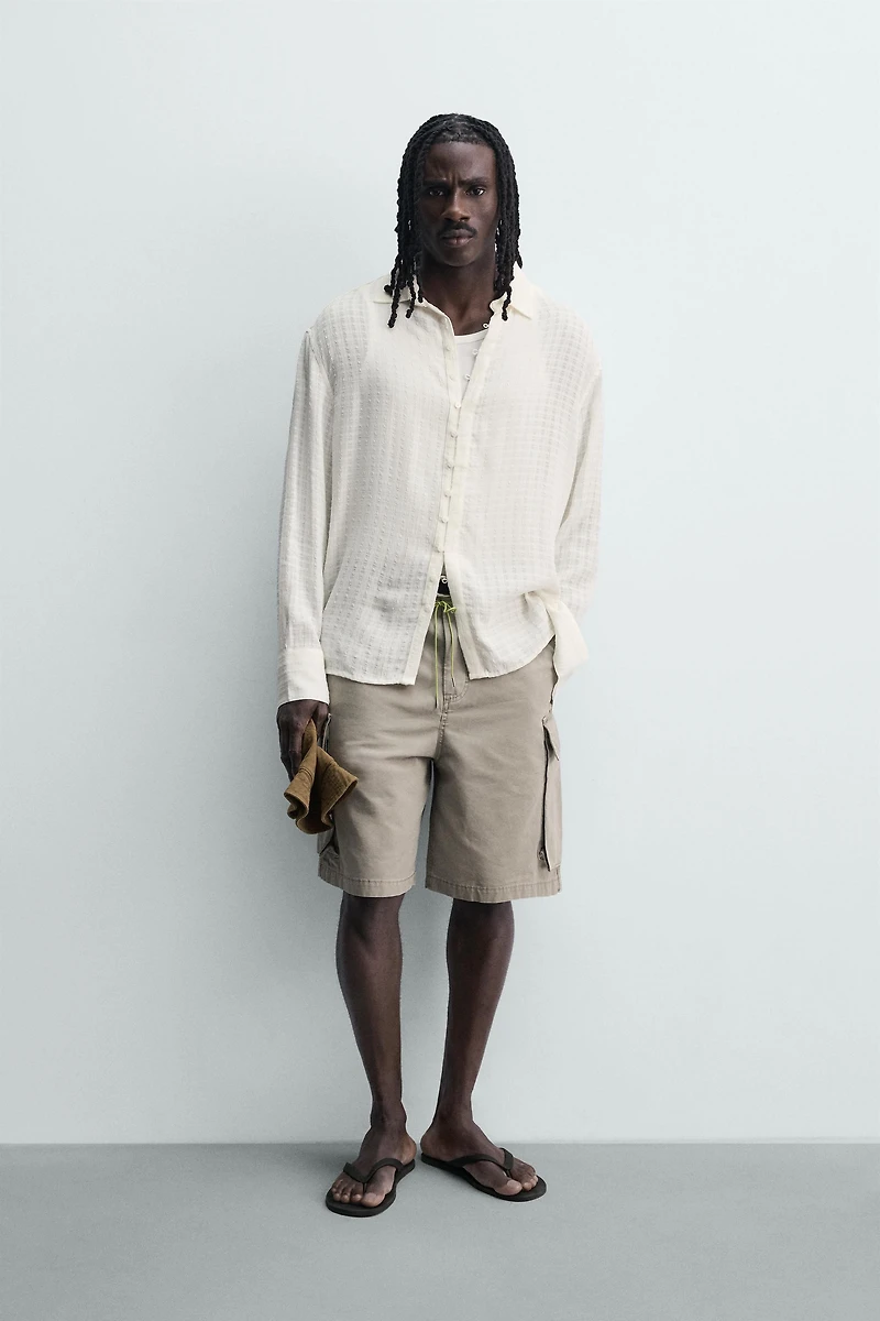 FLOWY TEXTURED JACQUARD SHIRT