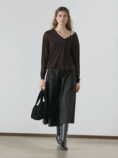 Midi skirt with box pleats