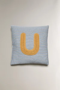 COUSSIN ENFANT BRODERIE LETTRE U