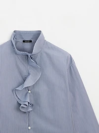 Shirt with ruffled collar detail