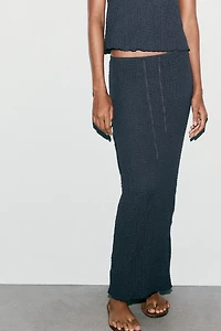 TEXTURED MIDI SKIRT