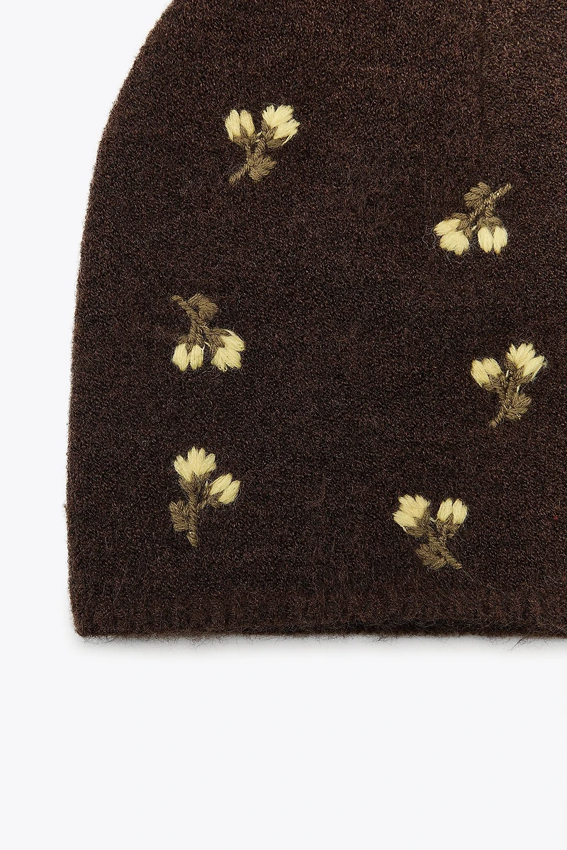 FLORAL EMBROIDERED KNIT BEANIE HAT