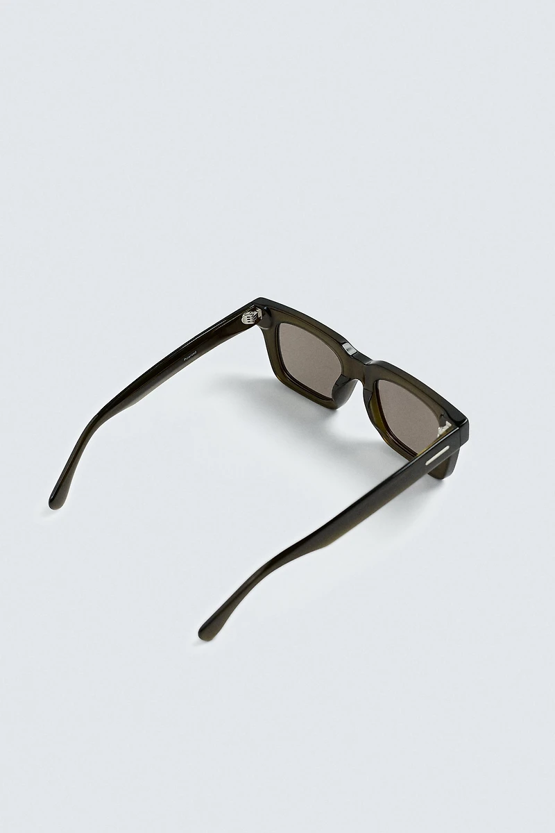 SQUARE SUNGLASSES