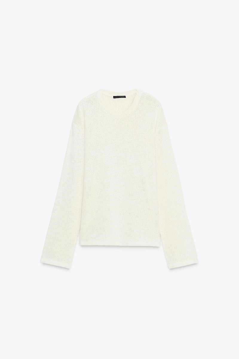 CUT-OUT KNIT SWEATER