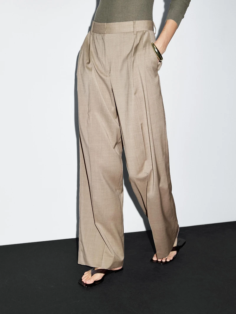 100% wool darted trousers