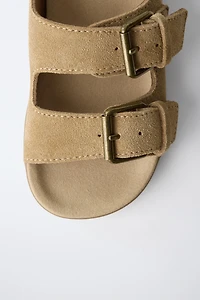 SANDALES EN CUIR