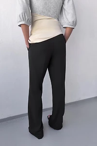 LOW-RISE STRAIGHT LEG PANTS