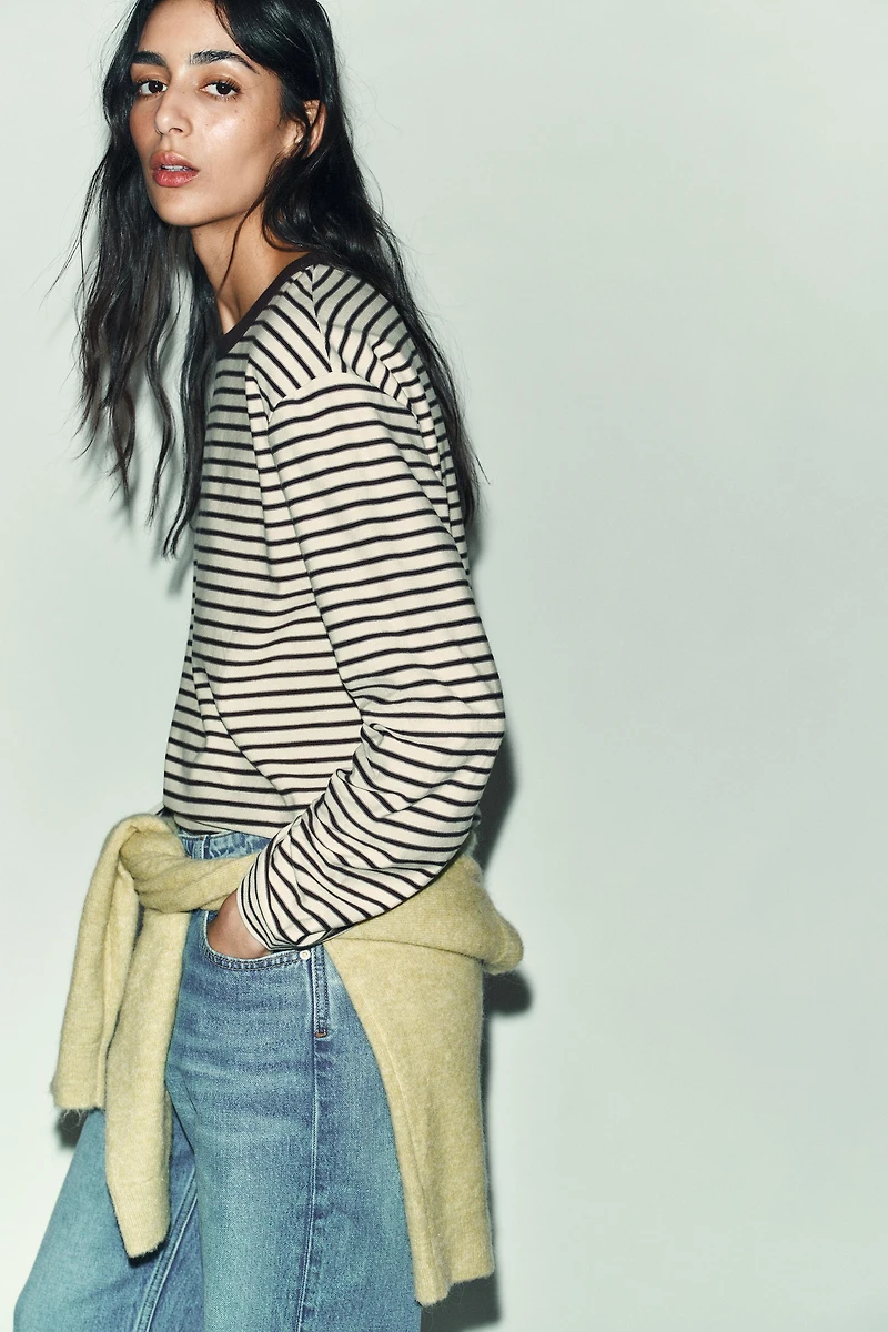 STRIPED LONG SLEEVE T-SHIRT